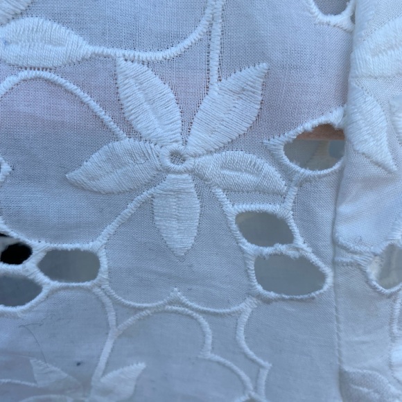 Rebecca Taylor Adriana Floral Eyelet Button-Back Top Size 0 - Picture 6 of 7